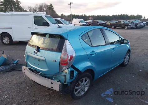 2013 Toyota Prius C Three z USA, uszkodzony, nr VIN JTDKDTB3XD1032301